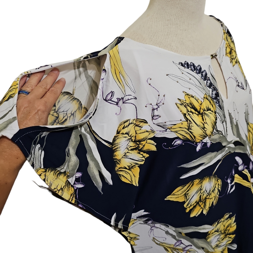XXL JM Collection Spring Status Dress - Picture 4 of 11